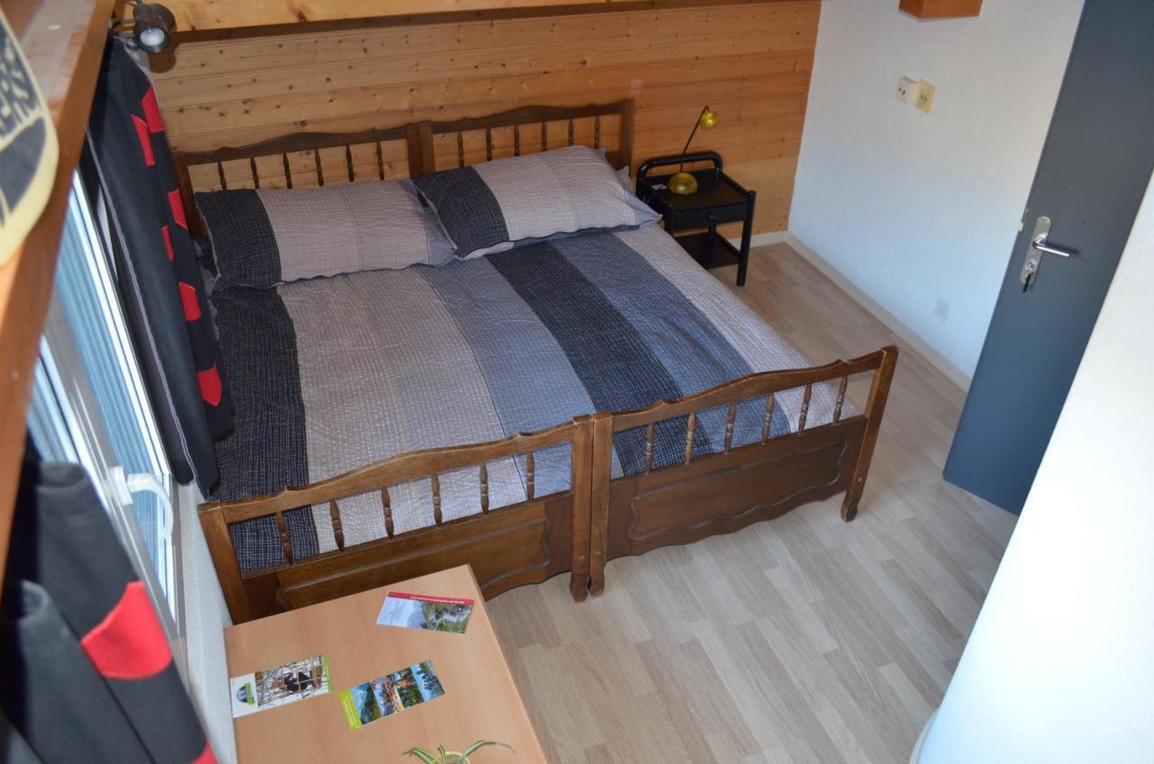 Logement chez l'habitant étage indépendant Grône Esterno foto